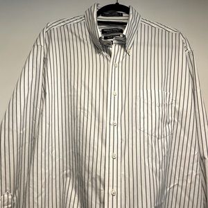 Forsyth Of Canada Men’s White And Striped Dress Shirt Size 17 and 1/2. 34/35